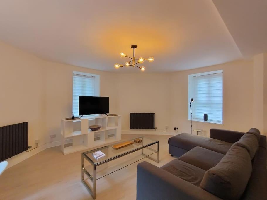 Bijou White Hart Lane Апартаменты *